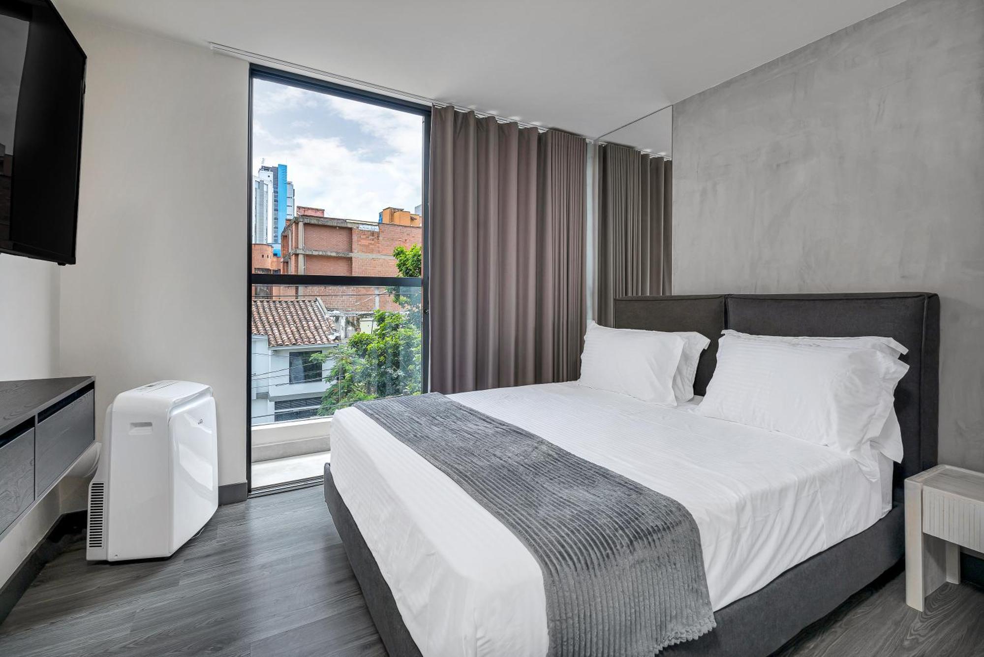 Apartamentos Housy Laureles เมเดยิน ภายนอก รูปภาพ
