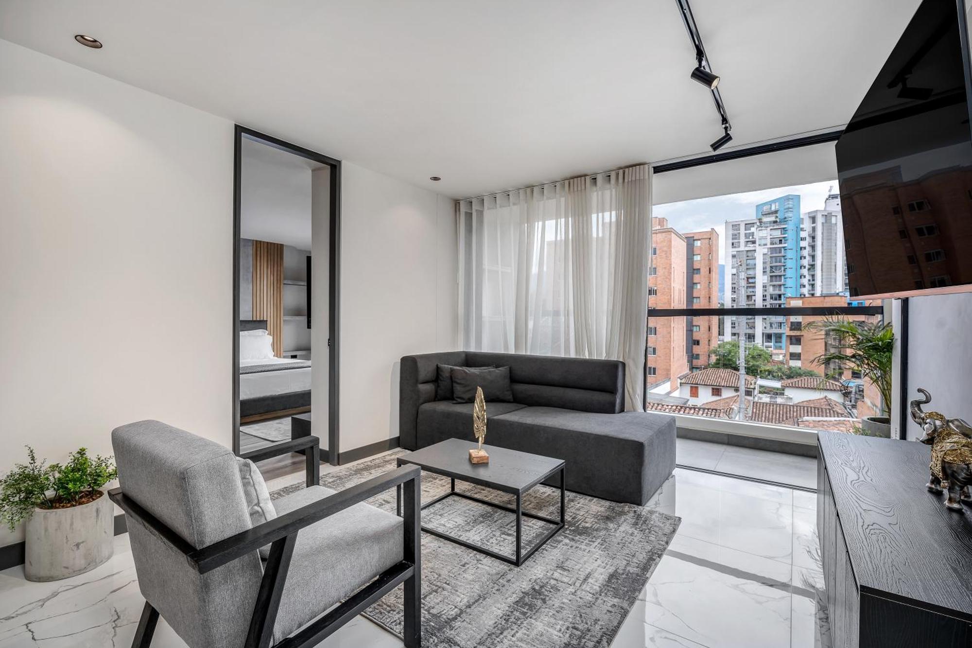 Apartamentos Housy Laureles เมเดยิน ภายนอก รูปภาพ