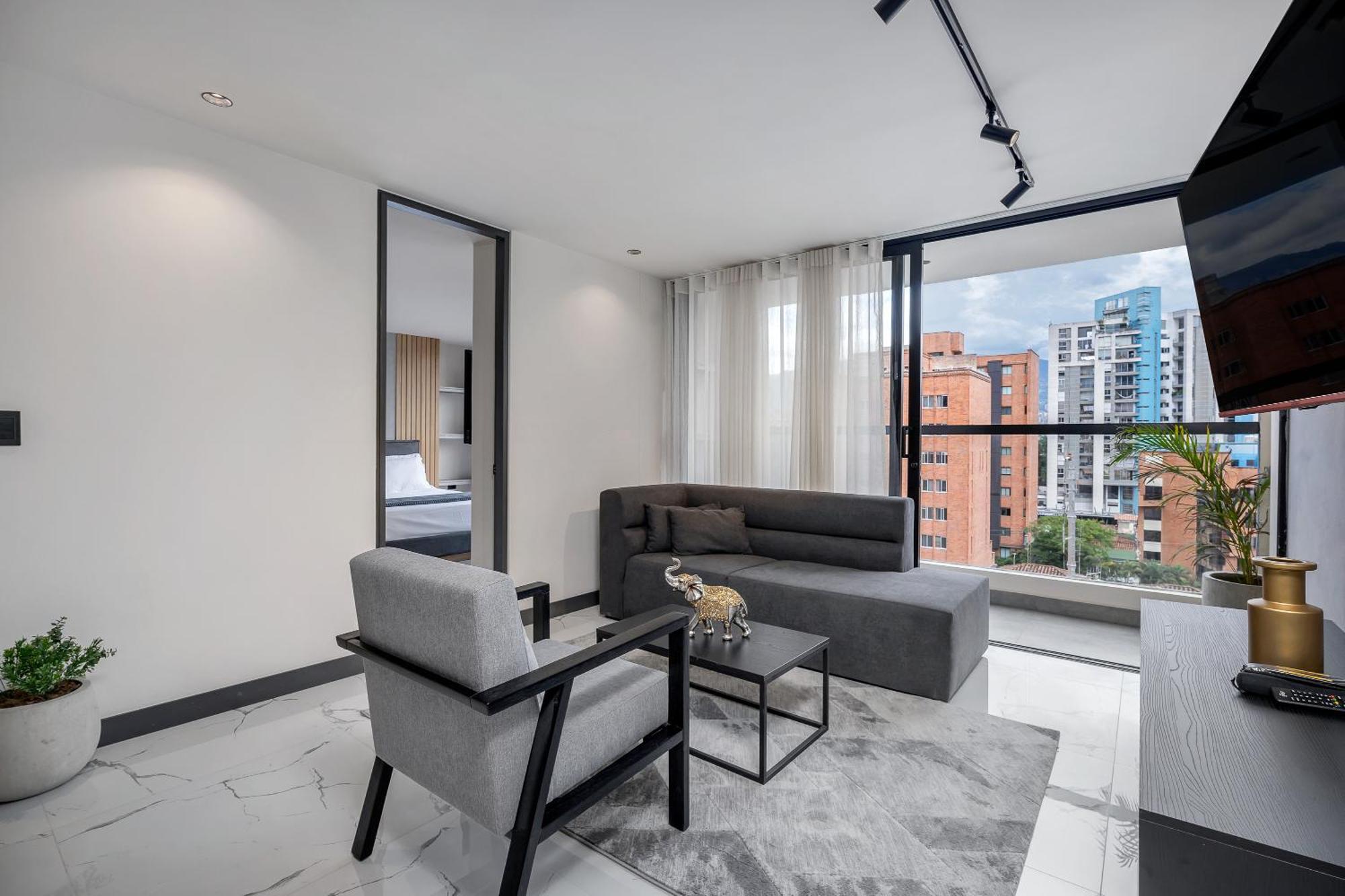 Apartamentos Housy Laureles เมเดยิน ภายนอก รูปภาพ