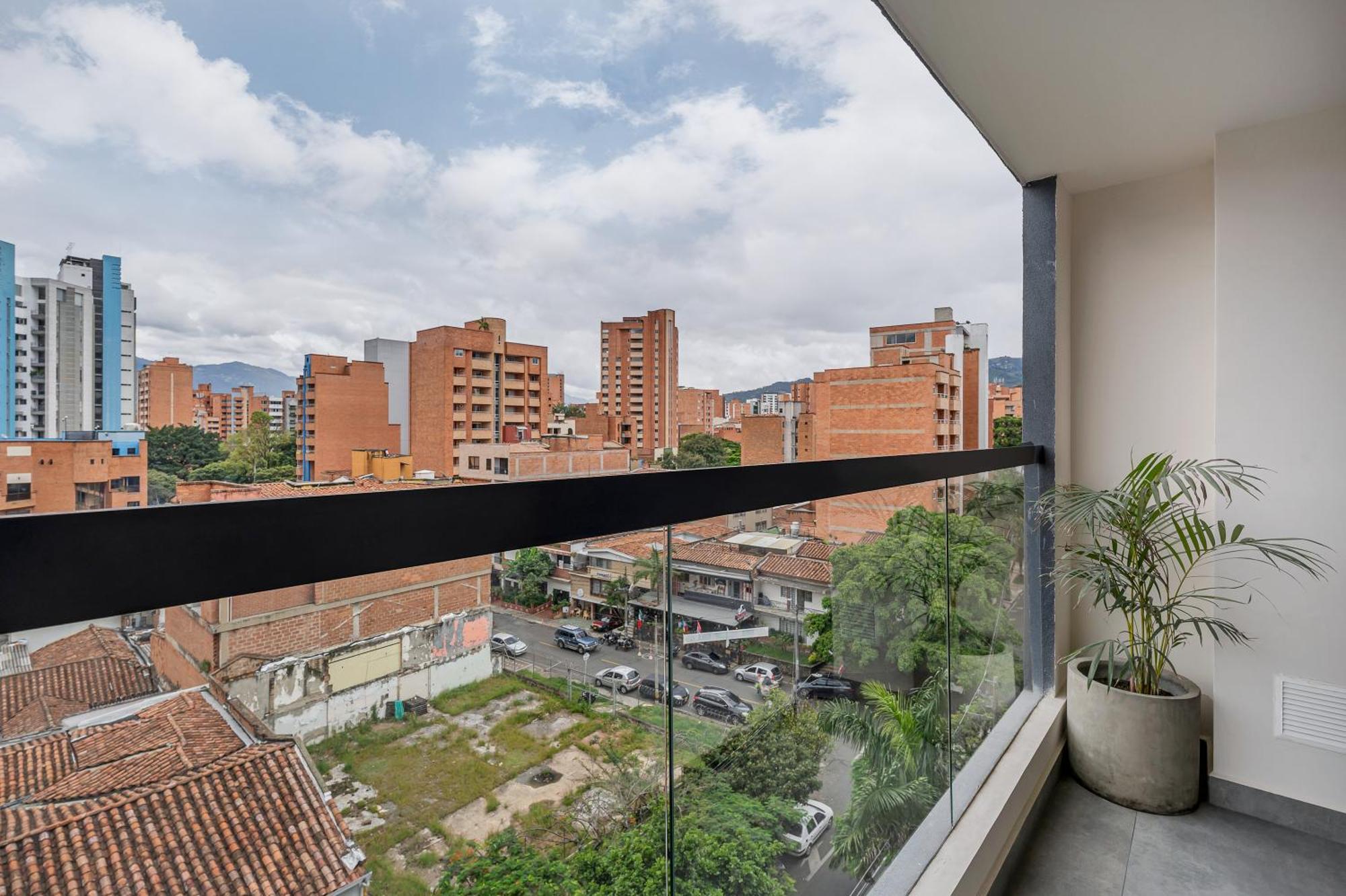 Apartamentos Housy Laureles เมเดยิน ภายนอก รูปภาพ